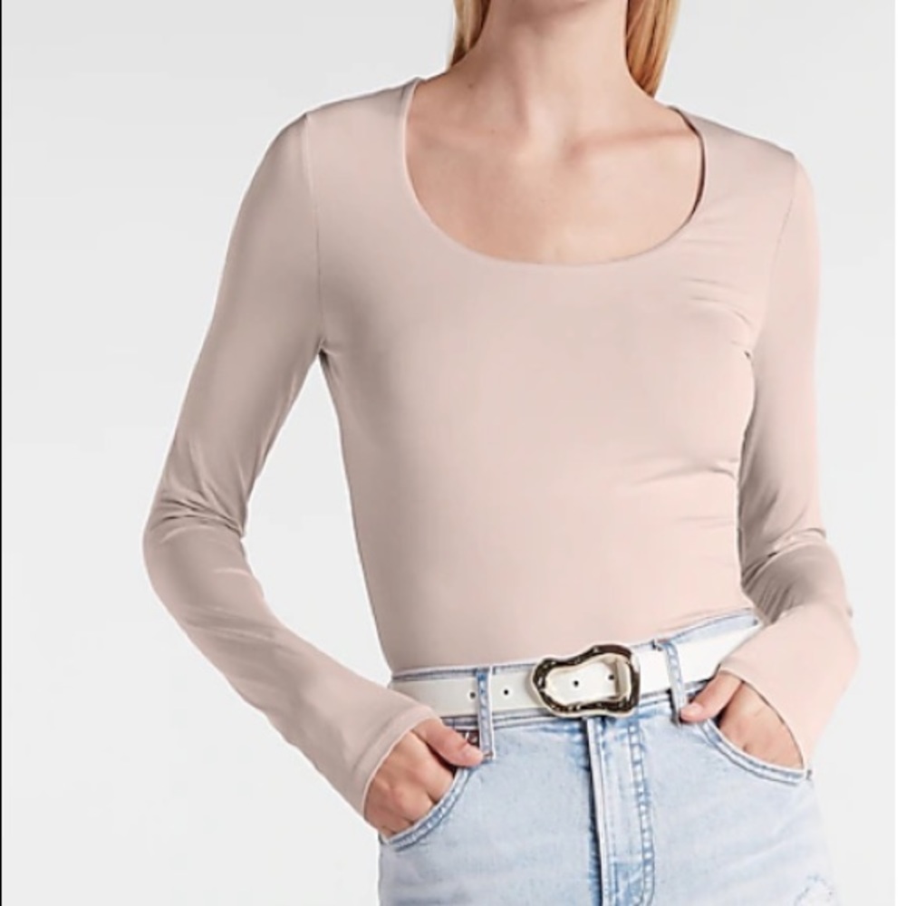 Express Light pink cream Long sleeve stretch soft crew neck slim shirt top